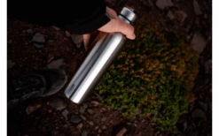 Black+Blum Black And Blum Bouteilles Isolantes Rétro En Acier Inoxydable 750 Ml Olive